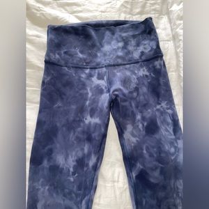 Women’s Navy & White Leggings, Size 6
